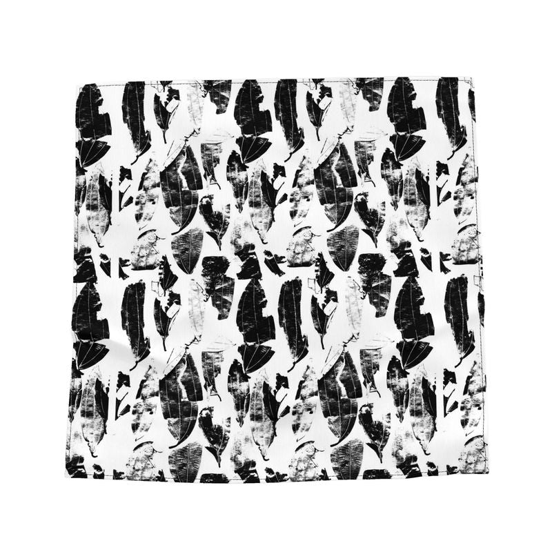 Spice Market Bay Leaves BW Bandana